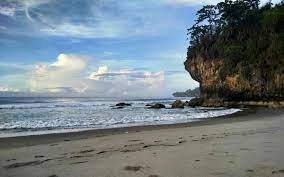 Pantai Karang Bokor