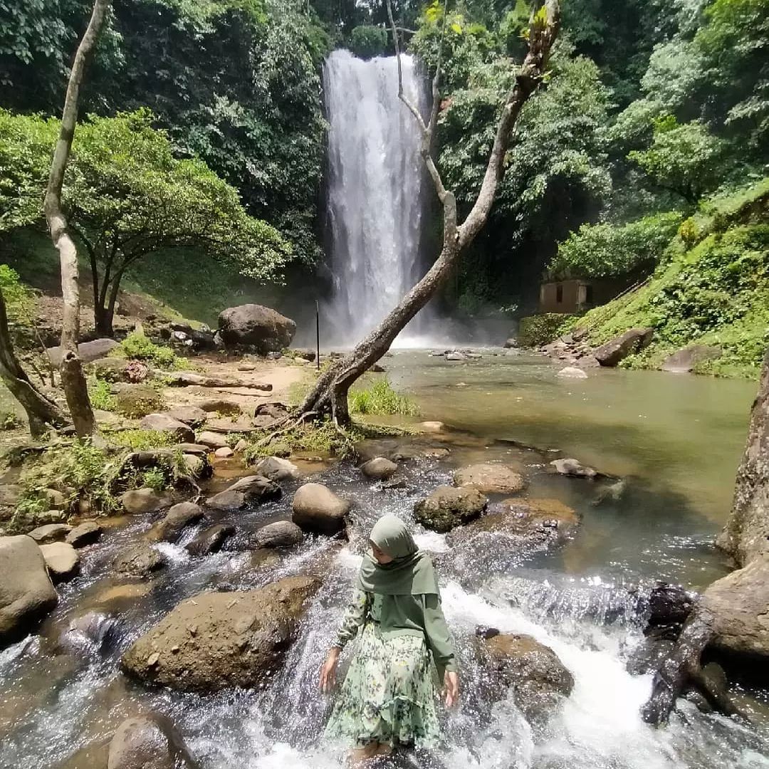 Air Terjun Renah Sungai Besar
