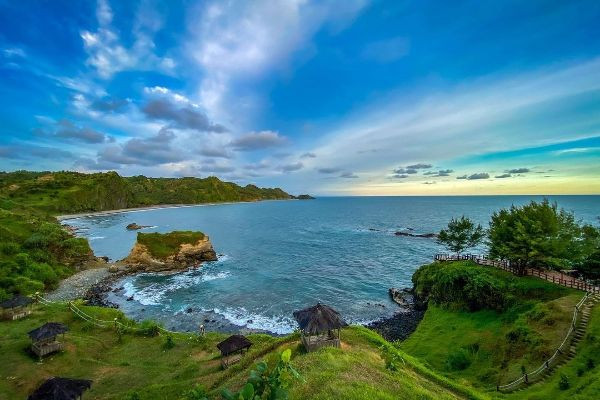 pantai menganti