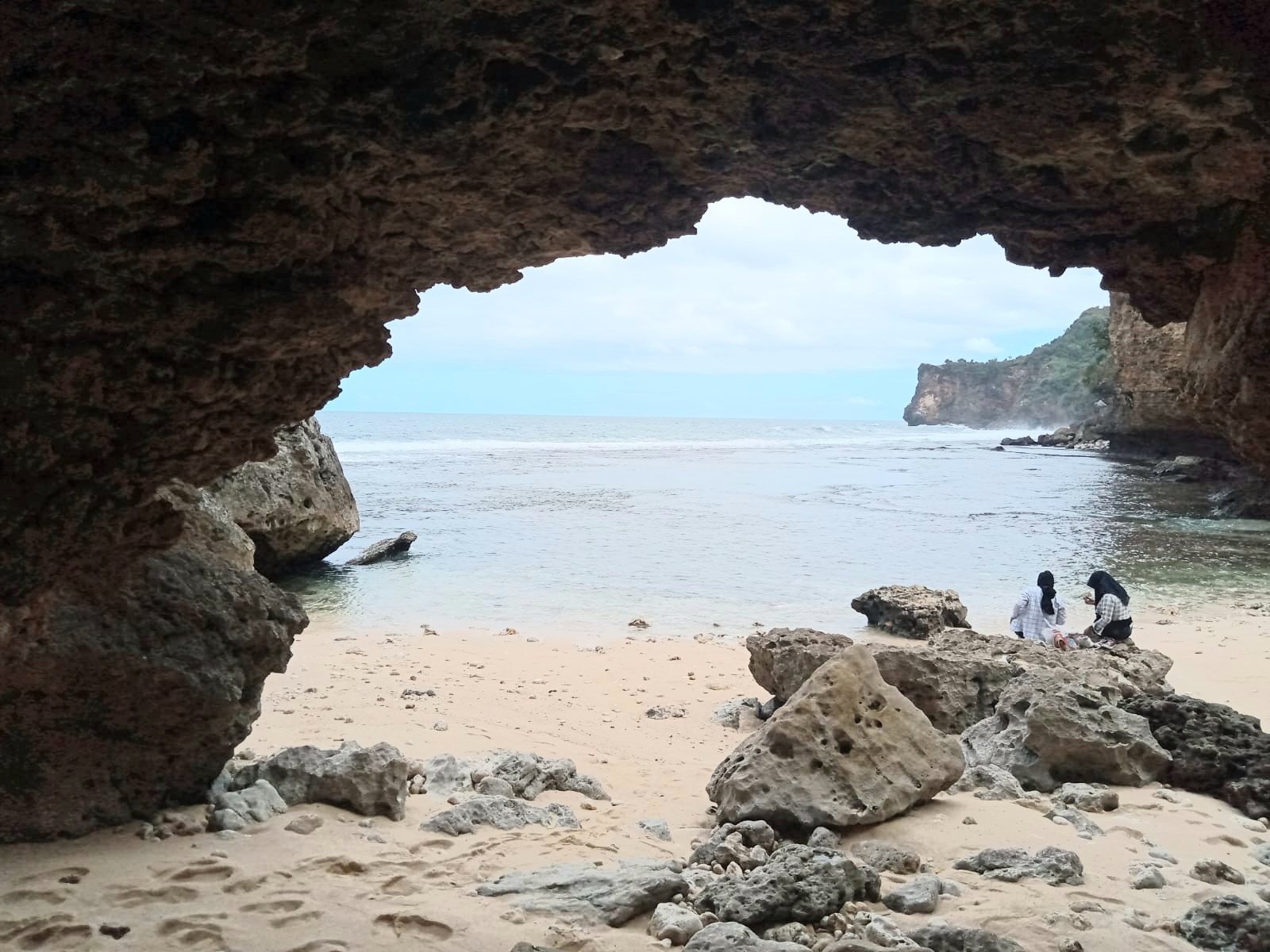 Pantai Ngunggah