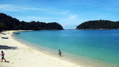 pantai teluk nipah